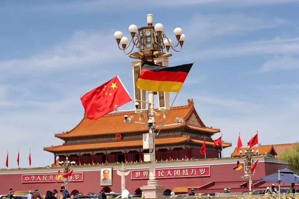 Germanii investesc masiv in China Germanii investesc masiv in China