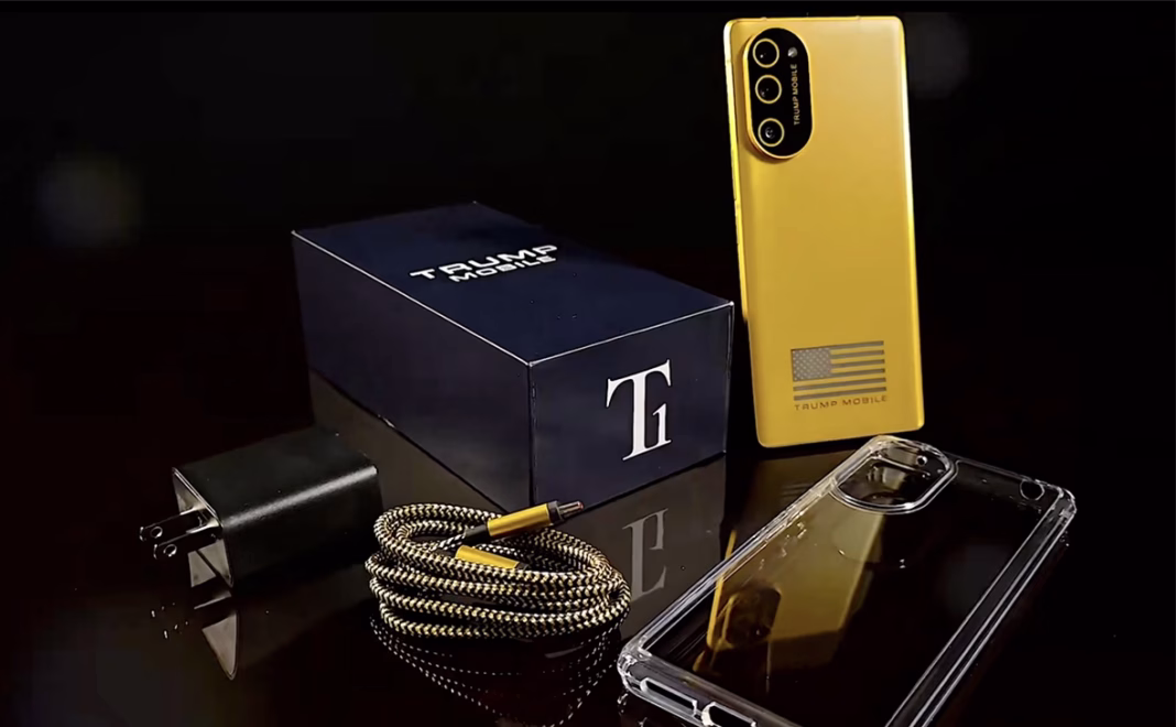 Mobilul lui Trump prezentat „Made in America” e copiat după un model din Taiwan care folosește componente din China și Filipine Mobilul lui Trump prezentat „Made in America” e copiat după un model din Taiwan care folosește componente din China și Filipine