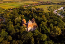 Una dintre bijuteriile Transilvaniei, Castelul Teleki din Gornești se redeschide după restaurare