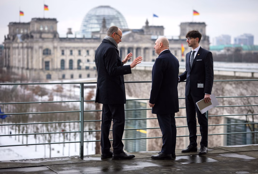Deutsche Welle joacă pentru Bolo cu un atac furibund la adresa serviciilor secrete românești Deutsche Welle joacă pentru Bolo cu un atac furibund la adresa serviciilor secrete românești
