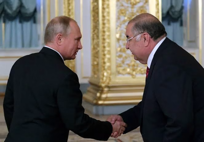 „Oficialii europeni au căzut de pe scaune”: Franța cere scoaterea unui miliardar rus, apropiat de Putin, de pe lista personalităţilor sancţionate din cauza războiului dus de Moscova împotriva Ucrain „Oficialii europeni au căzut de pe scaune”: Franța cere scoaterea unui miliardar rus, apropiat de Putin, de pe lista personalităţilor sancţionate din cauza războiului dus de Moscova împotriva Ucrain