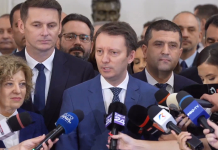 ZF: Pentru miștoul cu funcția de premier Siegfried trebuie să plece din Parlamentul European